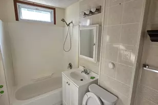 37 Chase Ave, Springfield, MA 01108 - Photo 6