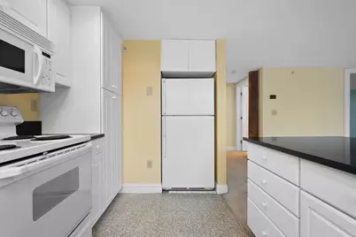 53 Warren St #318, Newburyport, MA 01950 - Photo 8