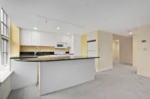 53 Warren St, Newburyport, MA 01950 - Photo 10