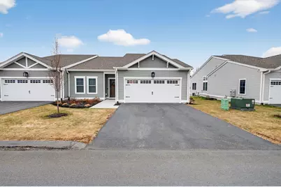 10 Logans Run #10, Millbury, MA 01527 - Photo 1