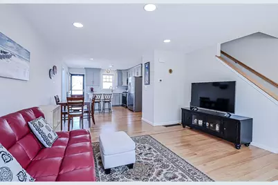 2 Walter G Wiede St #1, Chelmsford, MA 01863 - Photo 4