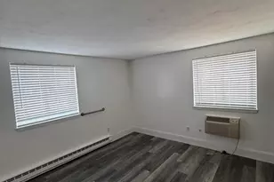 33 Washington St, Medford, MA 02155 - Photo 2