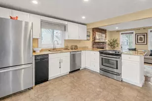 213 River St, Dedham, MA 02026 - Photo 6