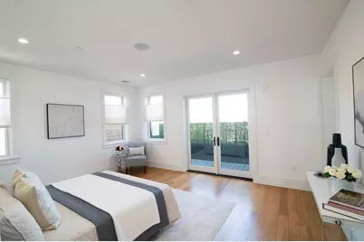 726 East 8th Street #3PH, Boston, MA 02127 - Photo 10