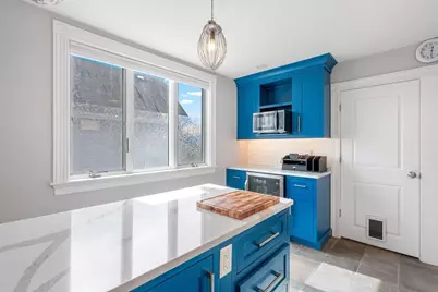 17 Tyler St, Malden, MA 02148 - Photo 6