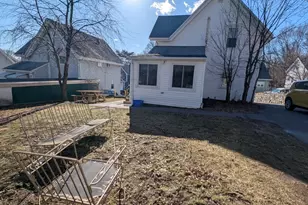 17 Tyler St, Malden, MA 02148 - Photo 32