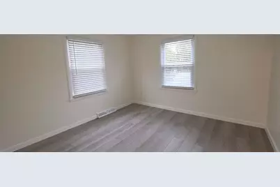 3 Maple Avenue #2, Oxford, MA 01537 - Photo 6