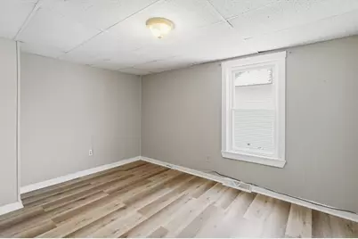 14-14 1/2 Hacker St, Worcester, MA 01603 - Photo 8
