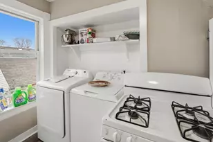 14-14 1/2 Hacker St, Worcester, MA 01603 - Photo 34