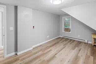 14-14 1/2 Hacker St, Worcester, MA 01603 - Photo 34