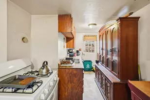 14-14 1/2 Hacker St, Worcester, MA 01603 - Photo 24