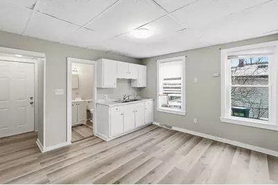 14-14 1/2 Hacker St, Worcester, MA 01603 - Photo 4