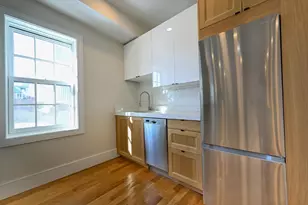 18 Winchester St, Boston, MA 02116 - Photo 4