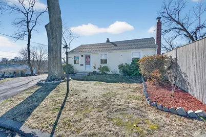 84 Algonquin St, Brockton, MA 02302 - Photo 2