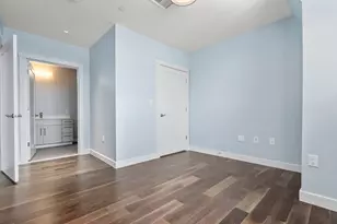 136 Babcock St, Brookline, MA 02446 - Photo 4