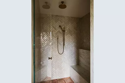 31 Worcester St, Boston, MA 02118 - Photo 18