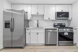 1 19th St, Lowell, MA 01850 - Photo 4