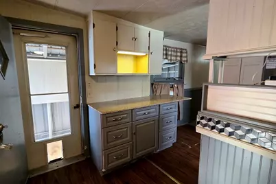 1760 Westover Rd #5, Chicopee, MA 01020 - Photo 10