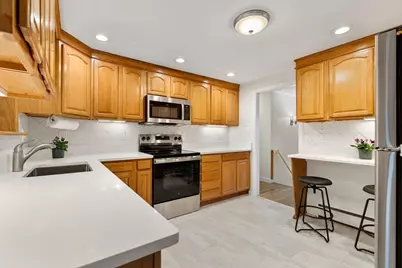 22 Indian Hill Rd, Wakefield, MA 01880 - Photo 8