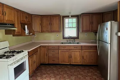 86 Main St, Douglas, MA 01516 - Photo 2