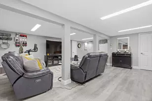 37 Fremont St, Reading, MA 01867 - Photo 34