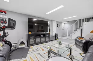 37 Fremont St, Reading, MA 01867 - Photo 32