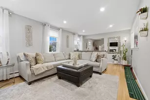 37 Fremont St, Reading, MA 01867 - Photo 12