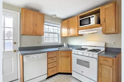 27 Clough Rd #27, Dedham, MA 02026 - Photo 6