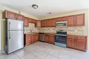 121 Winfield St, Worcester, MA 01602 - Photo 28