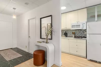 22 Chestnut Pl #M3, Brookline, MA 02445 - Photo 10