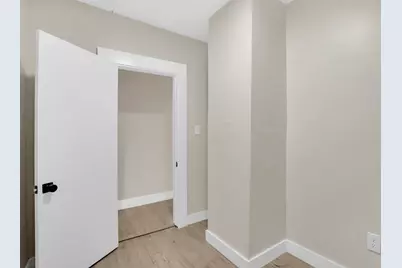 14 Adams St, Springfield, MA 01105 - Photo 22