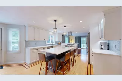 990 Forest St, North Andover, MA 01845 - Photo 14