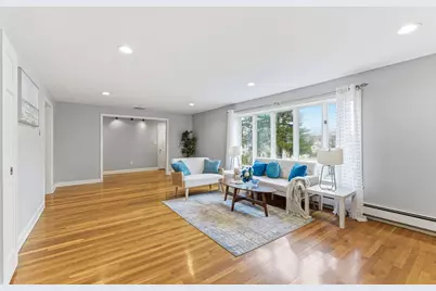 5 Hillcrest Road, Bedford, MA 01730 - Photo 4