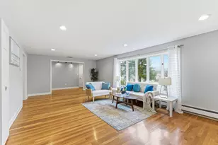 5 Hillcrest Rd, Bedford, MA 01730 - Photo 4