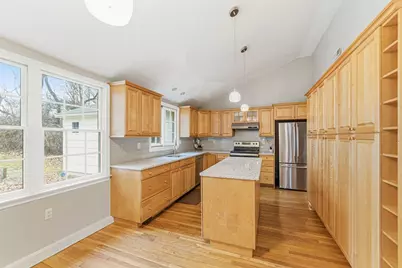 5 Hillcrest Road, Bedford, MA 01730 - Photo 6