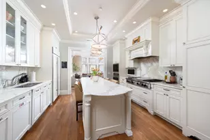 304 Commonwealth Ave, Boston, MA 02115 - Photo 10