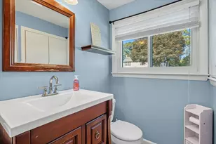 17 Oakvale Rd, Framingham, MA 01701 - Photo 24