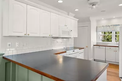 22 S Lincoln St, Natick, MA 01760 - Photo 16