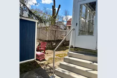 30 Clarence St, Everett, MA 02149 - Photo 4