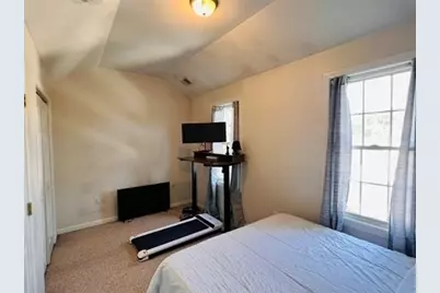 875 Old Plainville Rd #E, New Bedford, MA 02745 - Photo 8