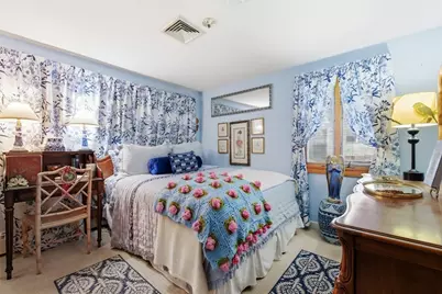 30 Forbes Ave, Burlington, MA 01803 - Photo 10