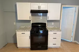 105 Clarendon St, Fitchburg, MA 01420 - Photo 2