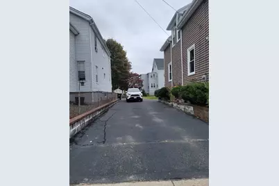 52 Avon St, Malden, MA 02148 - Photo 2