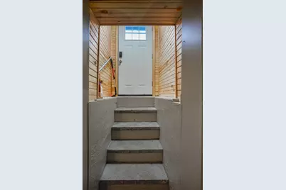 529 Stafford Rd, Fall River, MA 02721 - Photo 28