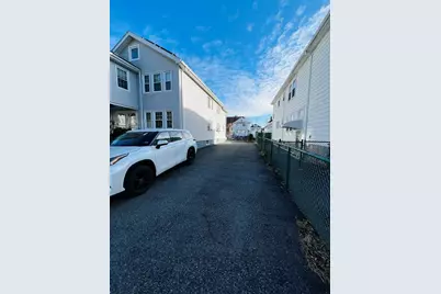 32 Sixth Street #2, Medford, MA 02155 - Photo 2
