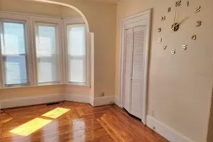 28 Bryant St, Malden, MA 02148 - Photo 8