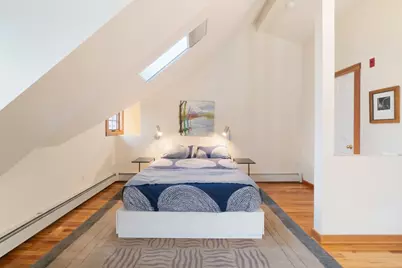 15 Mount Vernon Street #8, Cambridge, MA 02140 - Photo 14