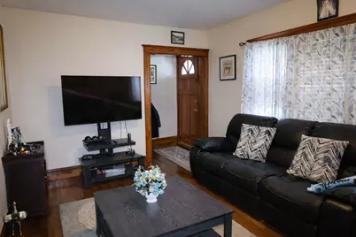 73 Bonair St, Somerville, MA 02145 - Photo 4