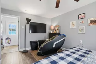 46 Brookfield Cir, Framingham, MA 01701 - Photo 16