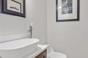 236 Mason Terrace, Brookline, MA 02446 - Photo 16